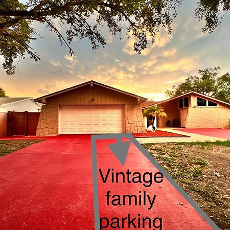 Vintage Family Scape + Heated Pool&Discount Villa Tampa Buitenkant foto