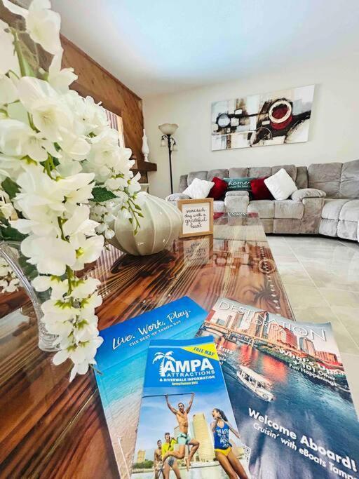 Vintage Family Scape + Heated Pool&Discount Villa Tampa Buitenkant foto