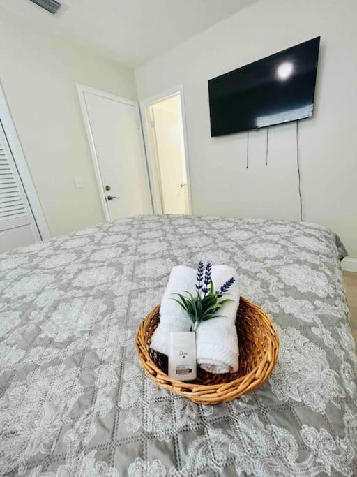 Vintage Family Scape + Heated Pool&Discount Villa Tampa Buitenkant foto