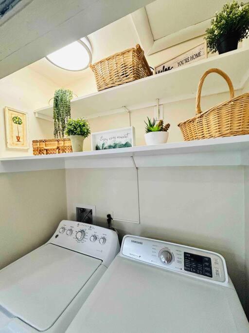 Vintage Family Scape + Heated Pool&Discount Villa Tampa Buitenkant foto