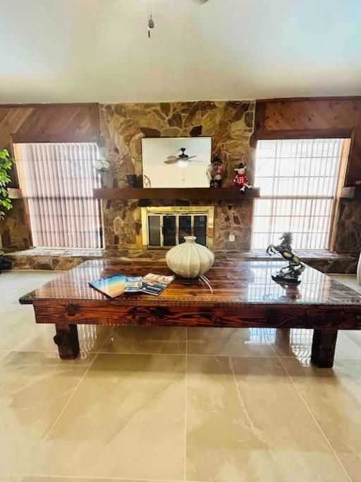 Vintage Family Scape + Heated Pool&Discount Villa Tampa Buitenkant foto